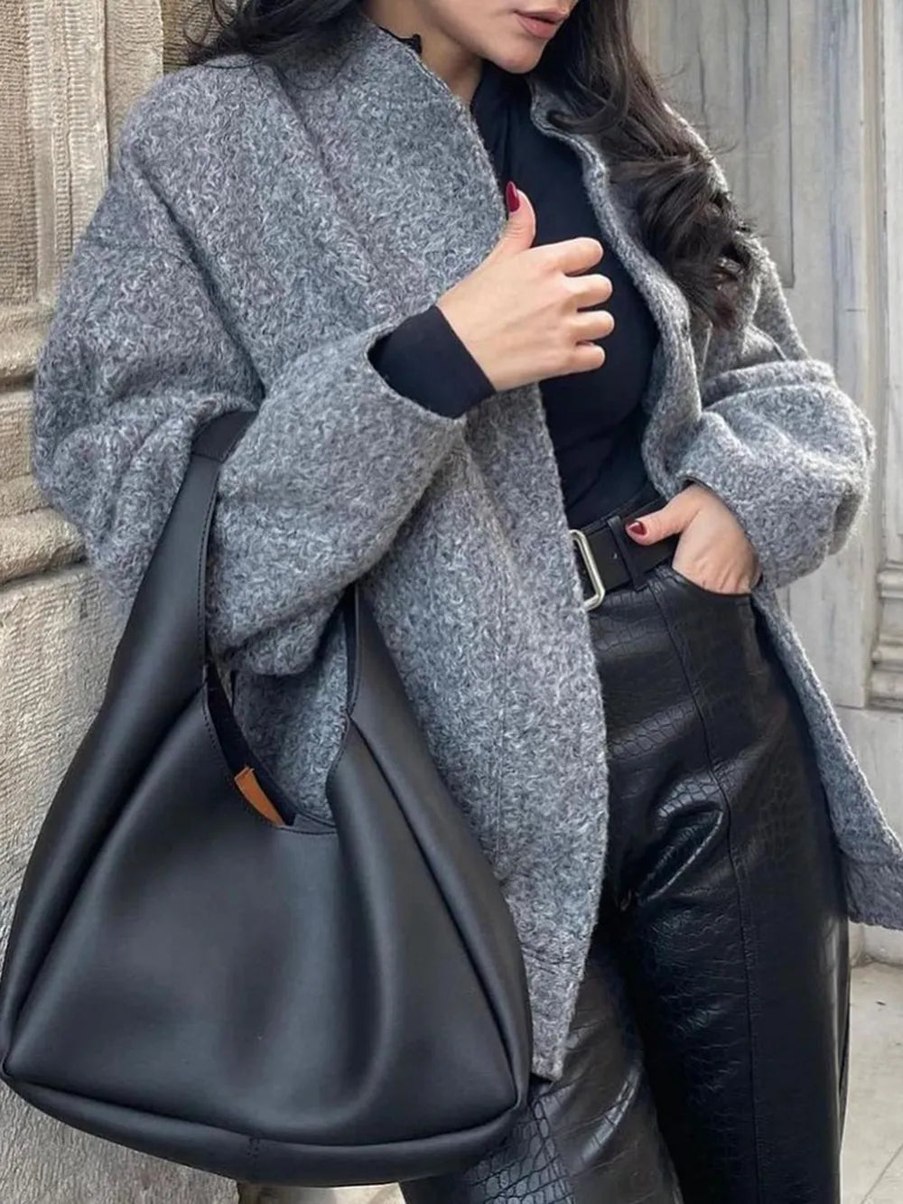 Delfina | Chaqueta Broche Moderno - Gris Oscuro