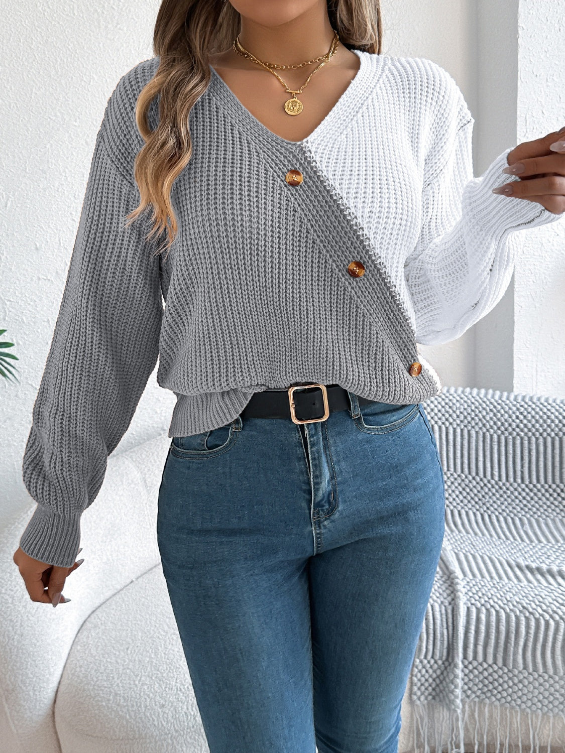 Eunice | Suéter Two Tone Escote V Manga Larga