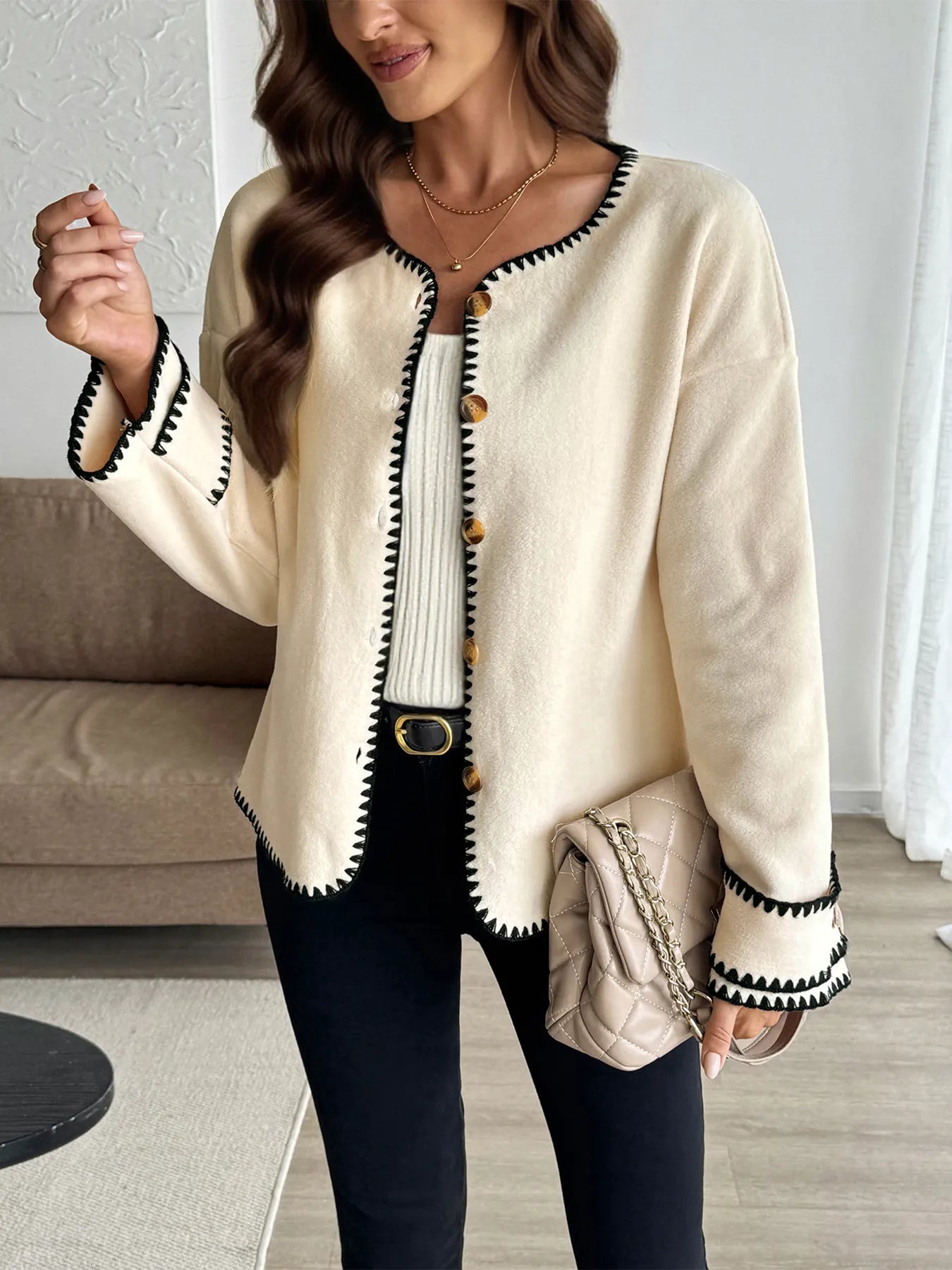 Ángela | Chaqueta Botonera Chic - Beige