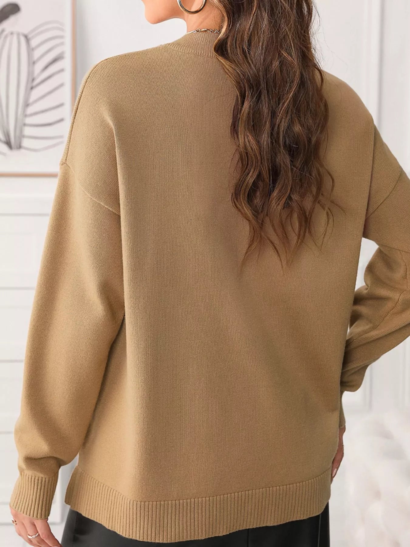 Amada | Suéter Center Seam Hombros Caídos Pullover Solid