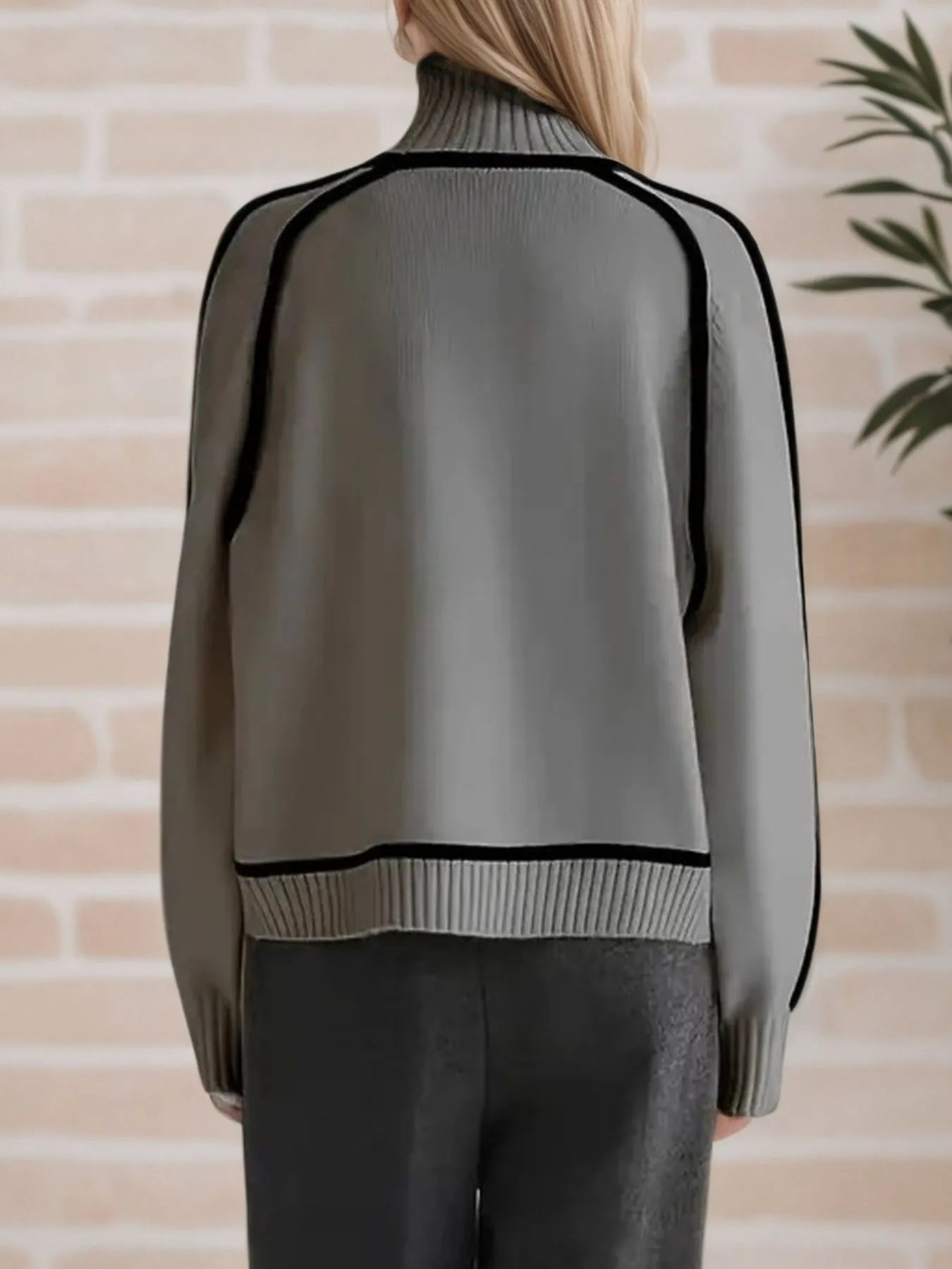 Armanda | Suéter Con Contraste Trim Cuello Alto