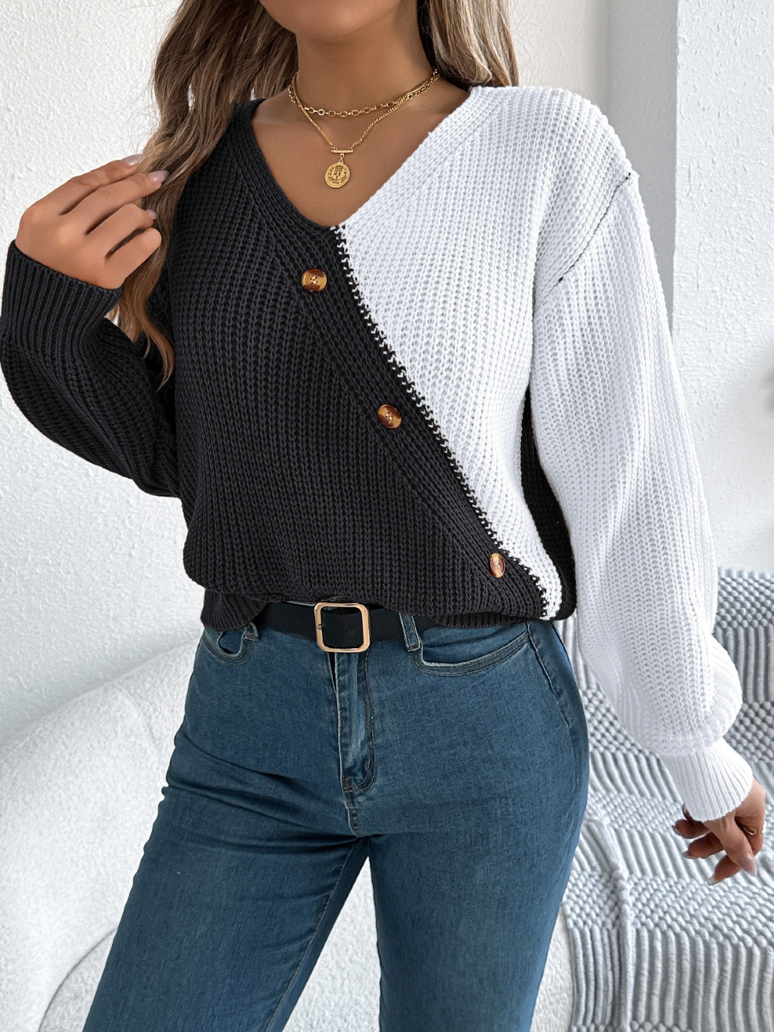 Eunice | Suéter Two Tone Escote V Manga Larga