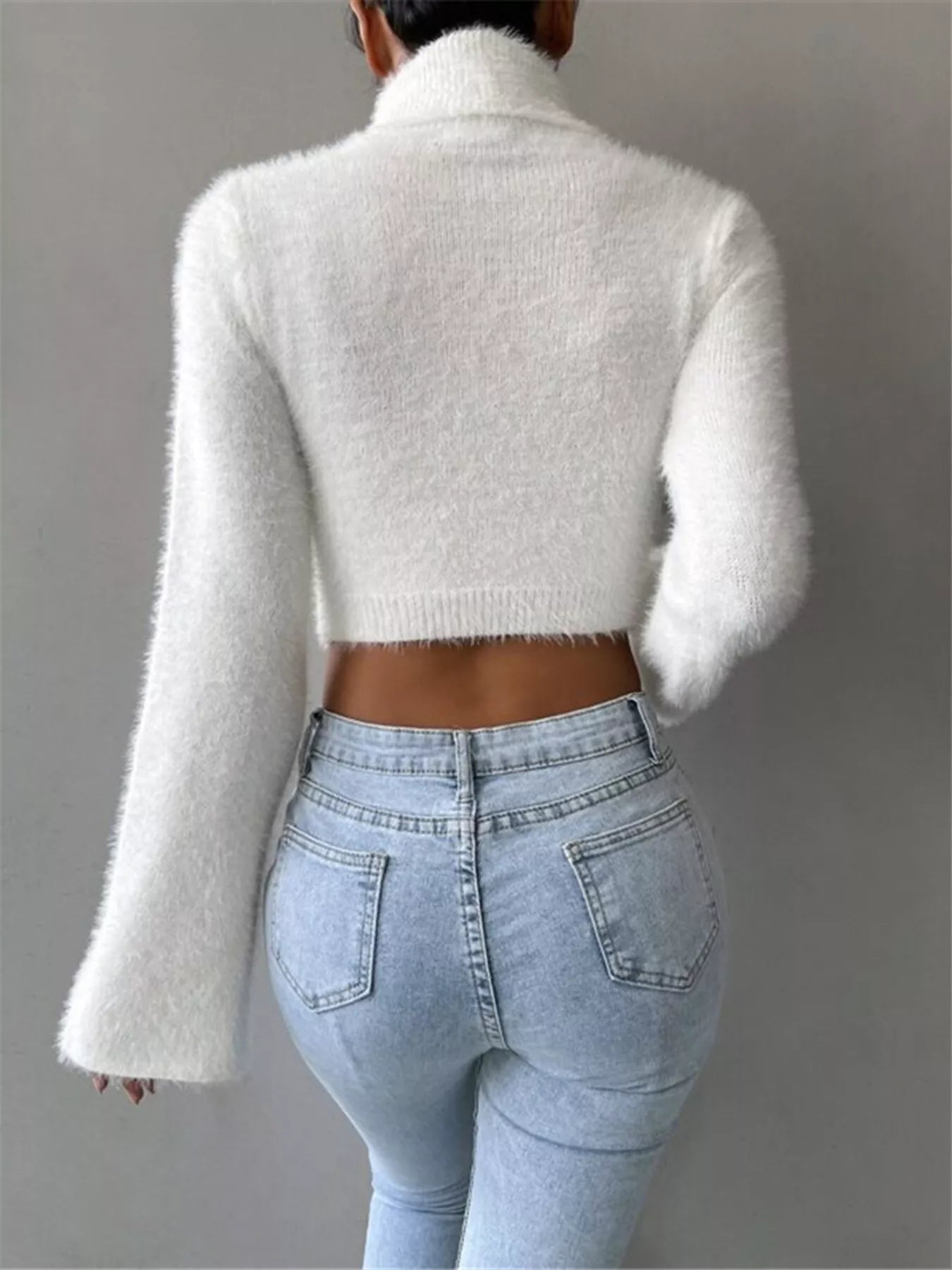 Ernestina | Suéter Cuello Alto Flare