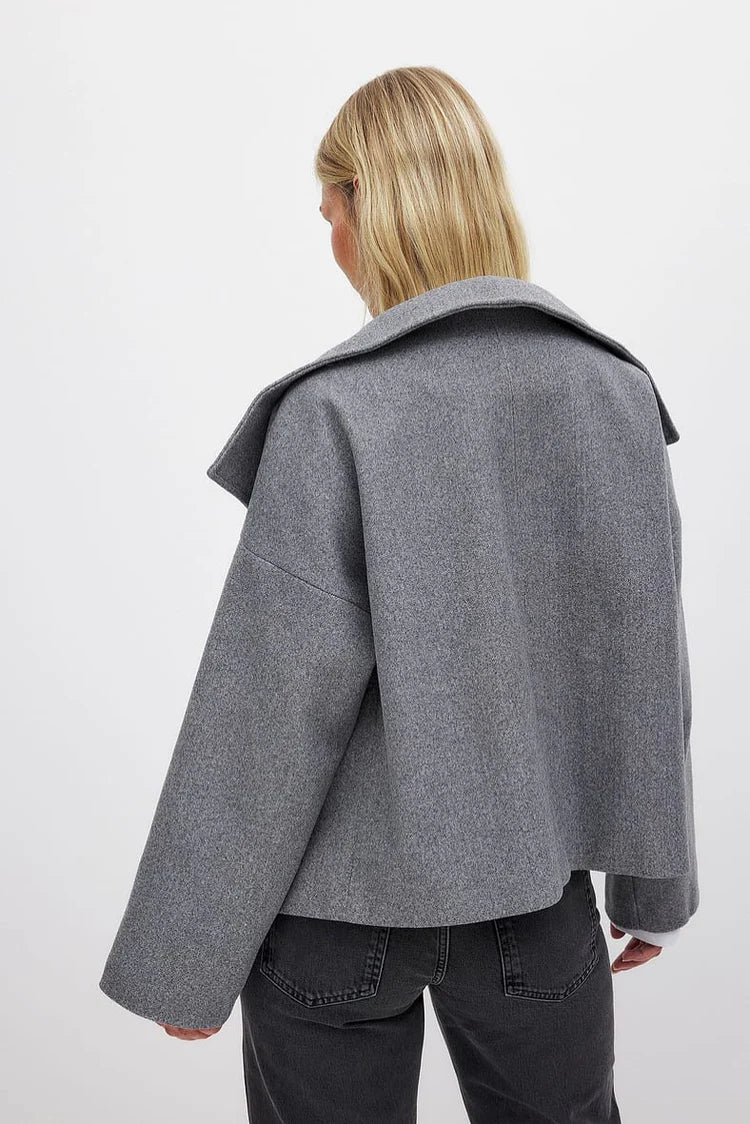 Valentina | Chaqueta Corta Minimal Elegance