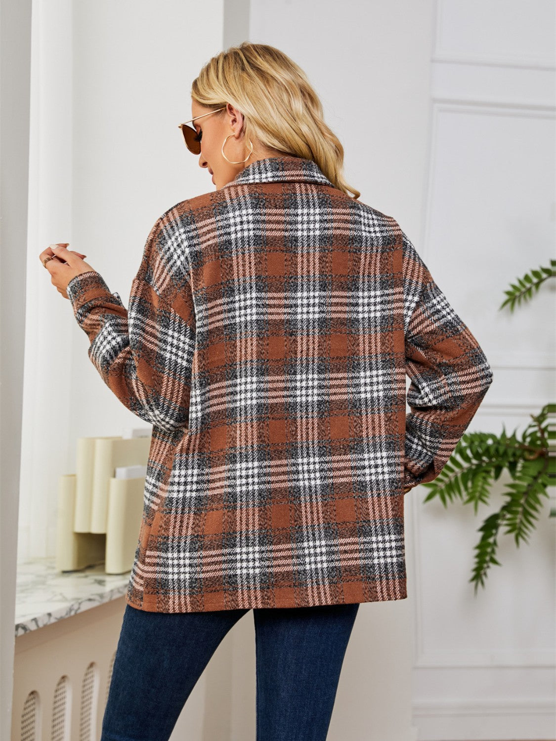 Karina | Chaqueta Tartán Elegante - Café