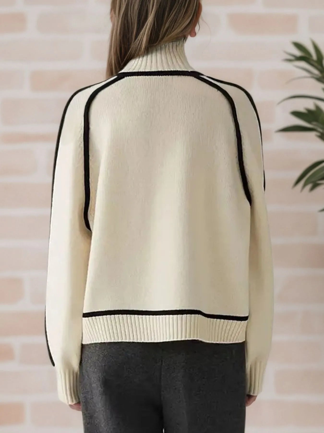 Armanda | Suéter Con Contraste Trim Cuello Alto