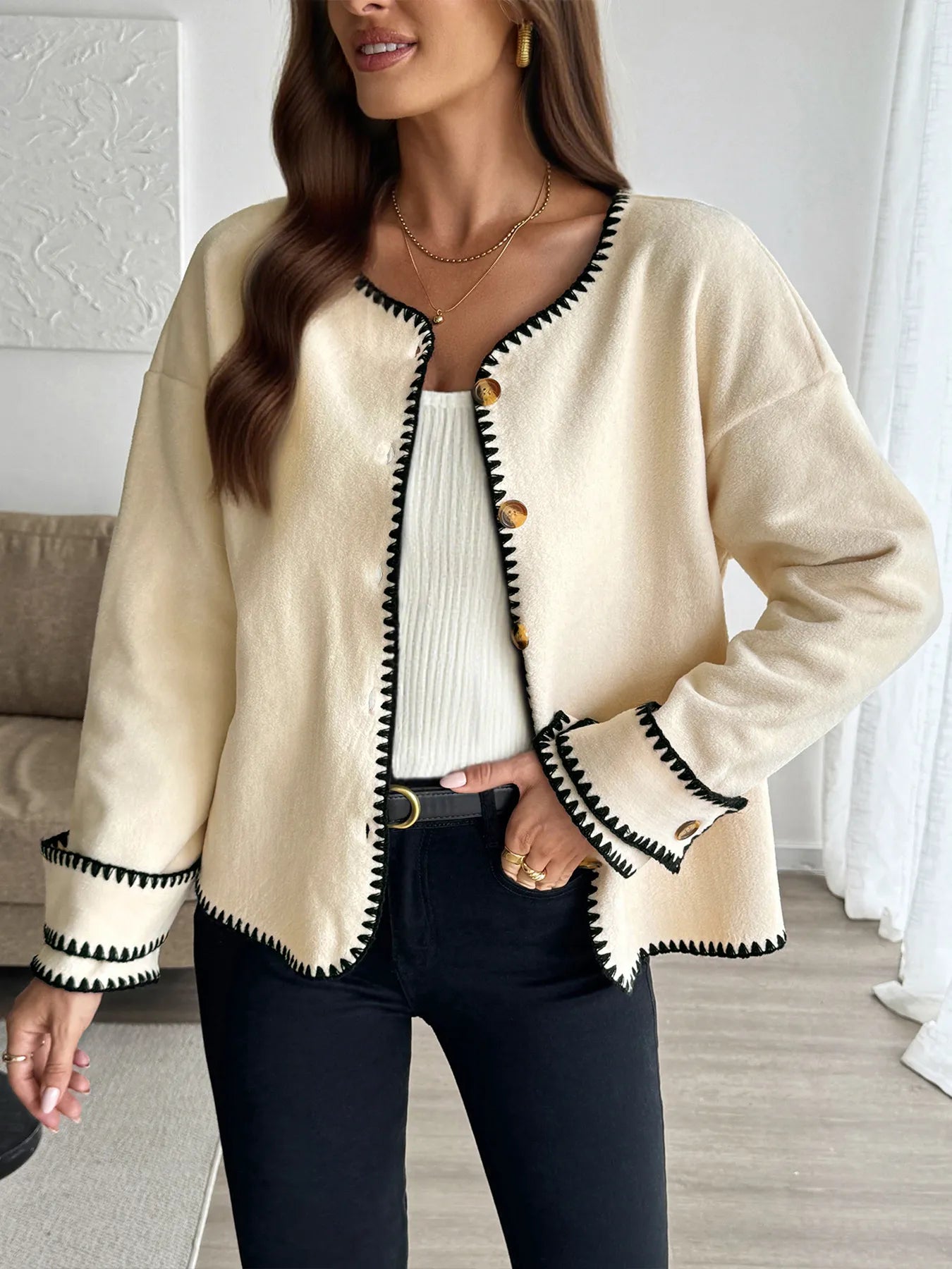 Ángela | Chaqueta Botonera Chic - Beige