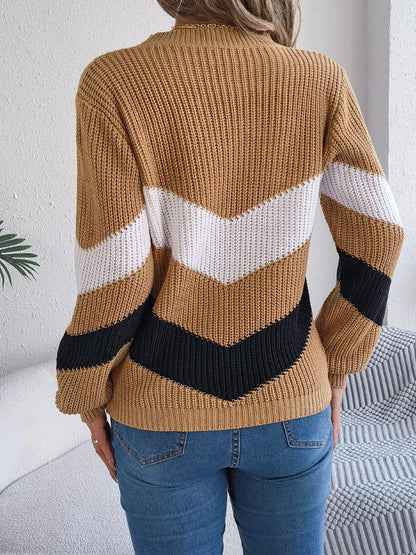 Amaia | Suéter Chevron Stripe Bicolor Cuello Redondo