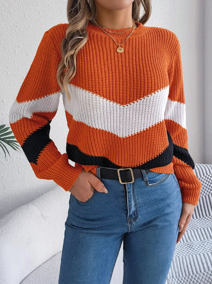 Amaia | Suéter Chevron Stripe Bicolor Cuello Redondo