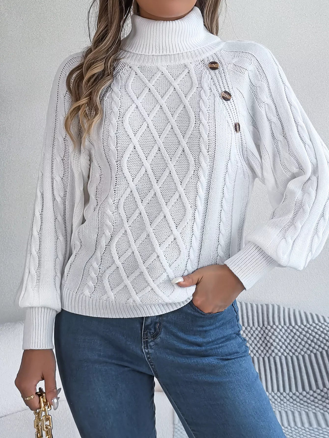 Albina | Suéter Tejido Trenzado Cuello Alto Manga Larga