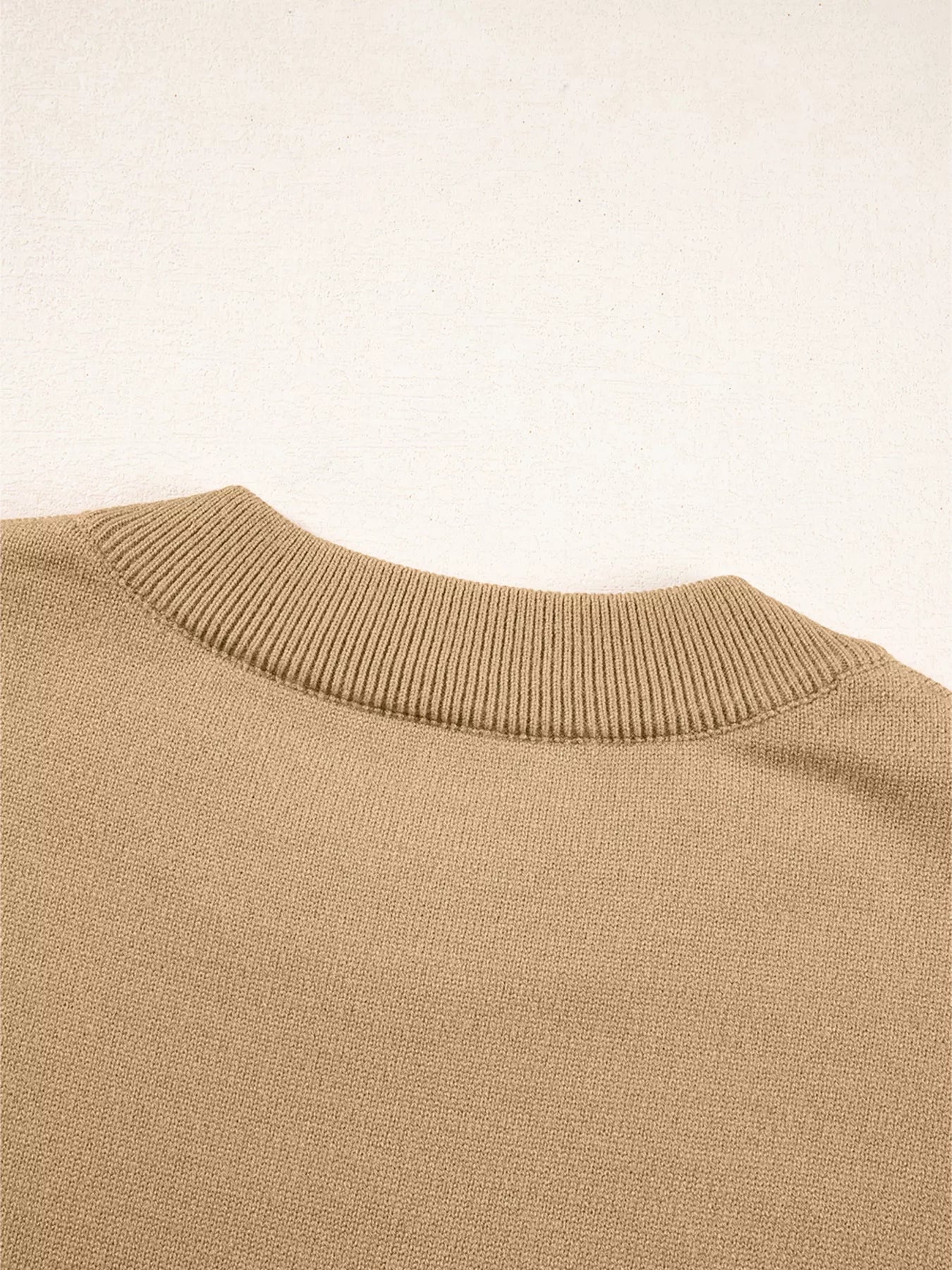 Amada | Suéter Center Seam Hombros Caídos Pullover Solid