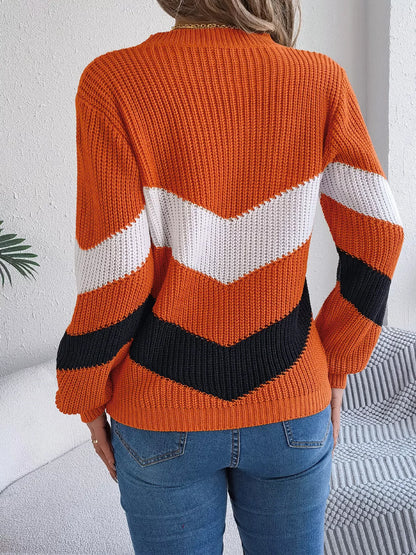 Amaia | Suéter Chevron Stripe Bicolor Cuello Redondo
