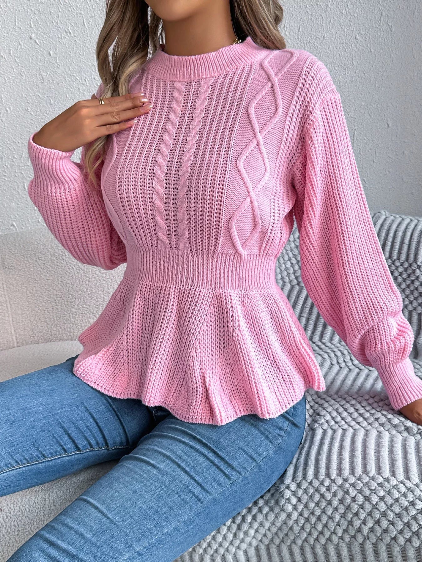 Alara | Suéter Tejido Trenzado Cuello Redondo Peplum