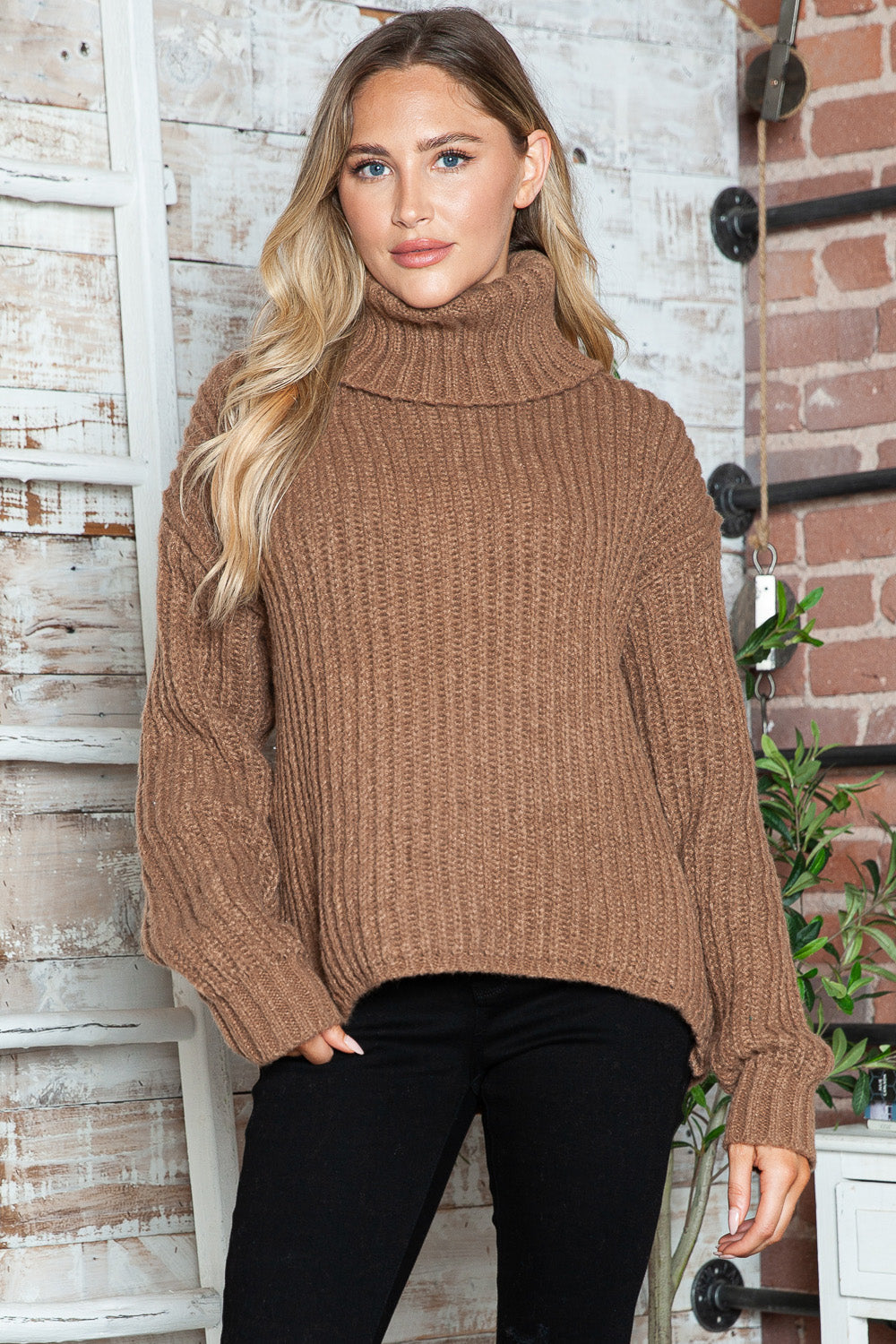 Erica | Suéter Cuello Alto Hombros Caídos Pullover