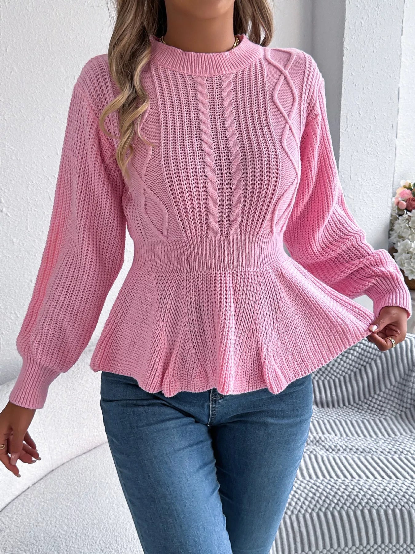 Alara | Suéter Tejido Trenzado Cuello Redondo Peplum
